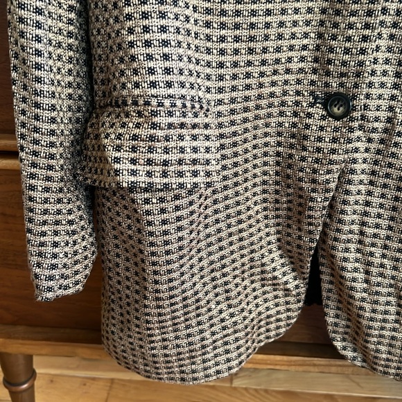 Vintage Jones New York Light Brown and Black Checkered Blazer - Picture 4 of 10